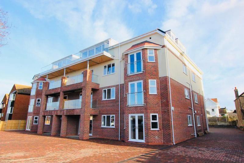 Spacious Newly Built Apartment Rhos On Sea, Colwyn Bay Zewnętrze zdjęcie